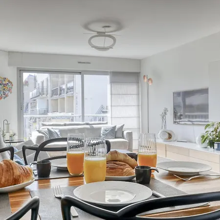 Apartment Superb With Terrace & Ac In The 17th